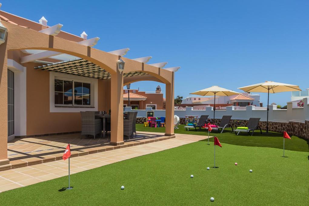 Perfect For Family Holidays With Private Pool, Near Beach And Golf- Villa Ashley Costa De Antigua Extérieur photo