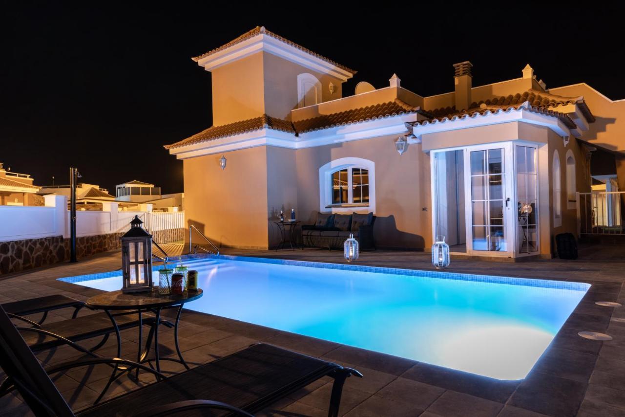 Perfect For Family Holidays With Private Pool, Near Beach And Golf- Villa Ashley Costa De Antigua Extérieur photo